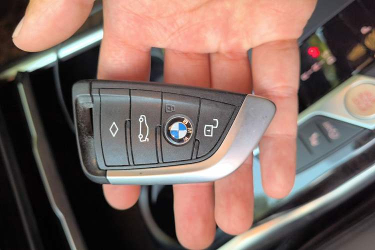 Used BMW 3 Series 2023 325Li M Sport Package Vehicle Key