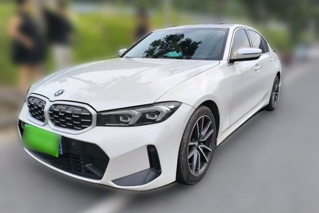 BMW 3 Series 2023 325Li M Sport Package مستعملة