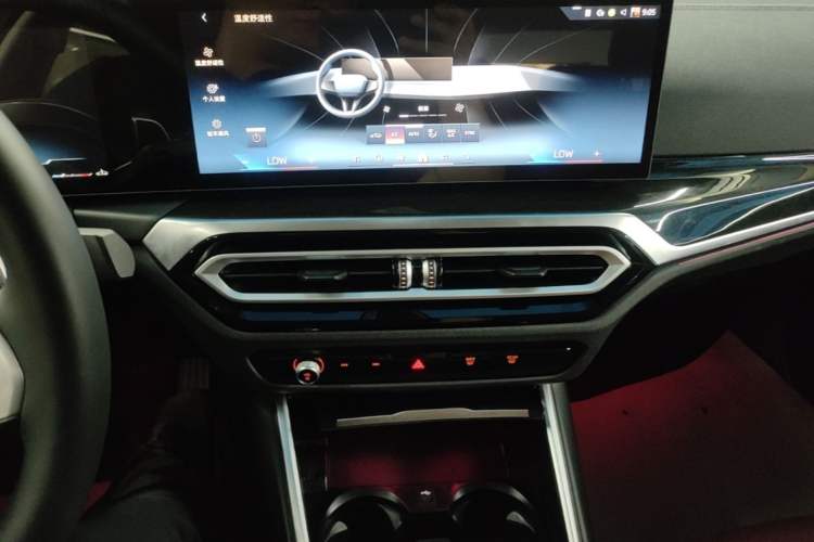 Used BMW 3 Series 2024 325Li M Sport Package Audio And AC Panel
