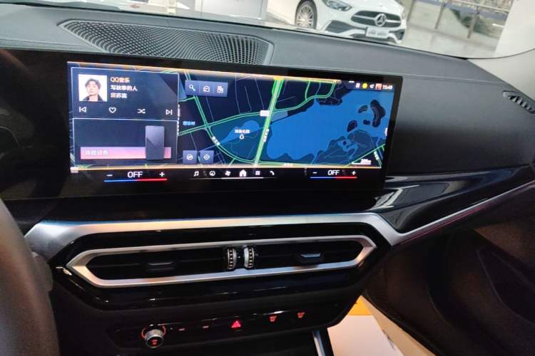 Used BMW 3 Series 2024 325Li M Sport Package Audio And AC Panel