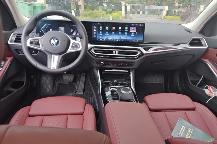 Used BMW 3 Series 2024 320Li M Sport Package Center Console
