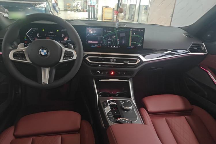Used BMW 3 Series 2024 330i M Sport Night Edition Package Center Console