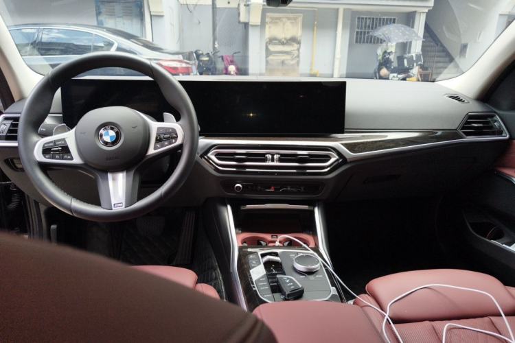 Used BMW 3 Series 2024 325Li M Sport Package Center Console