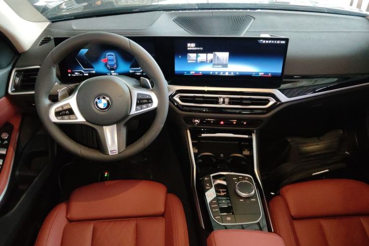 Used BMW 3 Series 2024 320Li M Sport Package Center Console