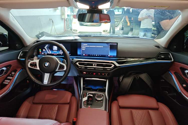 Used BMW 3 Series 2024 325Li M Sport Night Edition Package Center Console