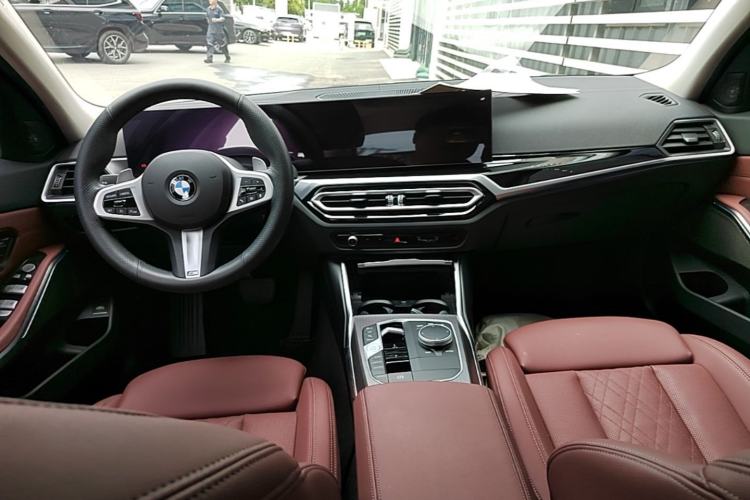 Used BMW 3 Series 2024 325Li M Sport Night Edition Package Center Console