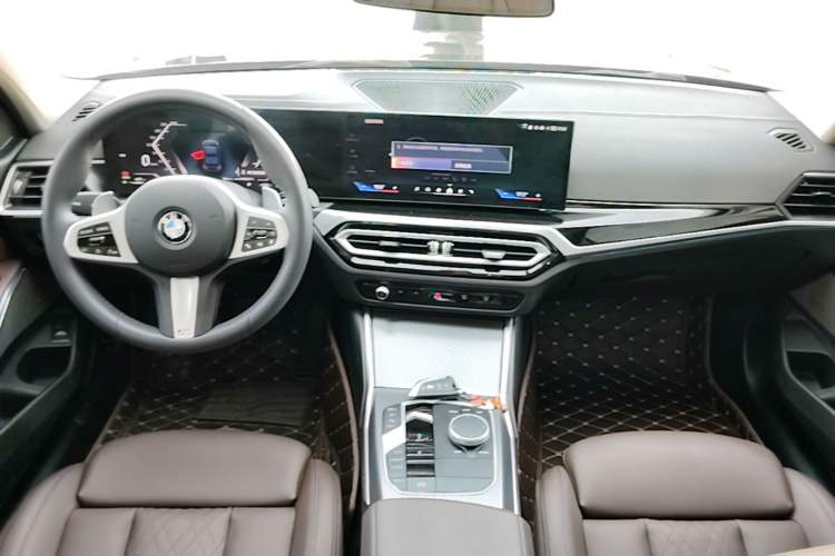 Used BMW 3 Series 2024 325Li M Sport Night Edition Package Center Console