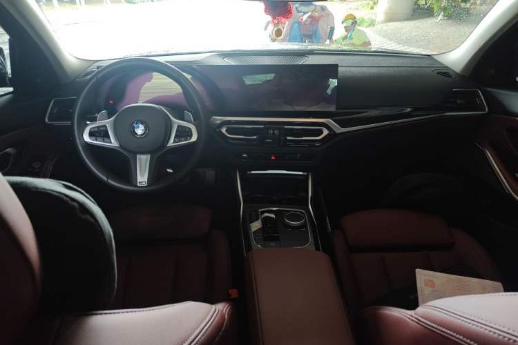 Used BMW 3 Series 2024 325Li M Sport Night Edition Package Center Console