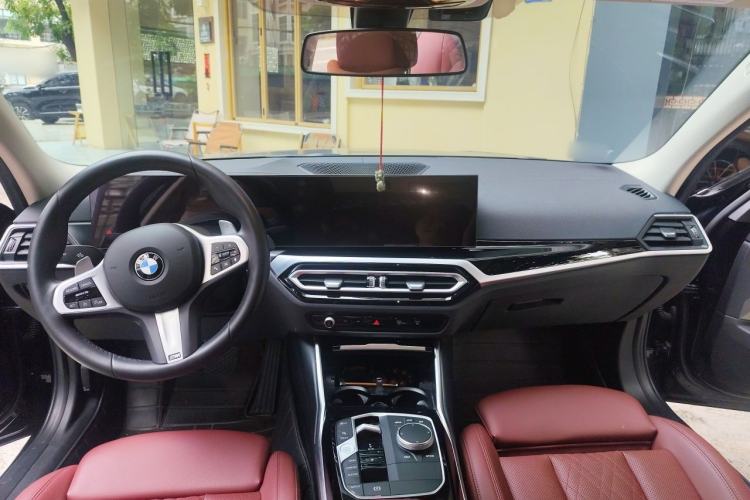Used BMW 3 Series 2024 320Li M Sport Package Center Console