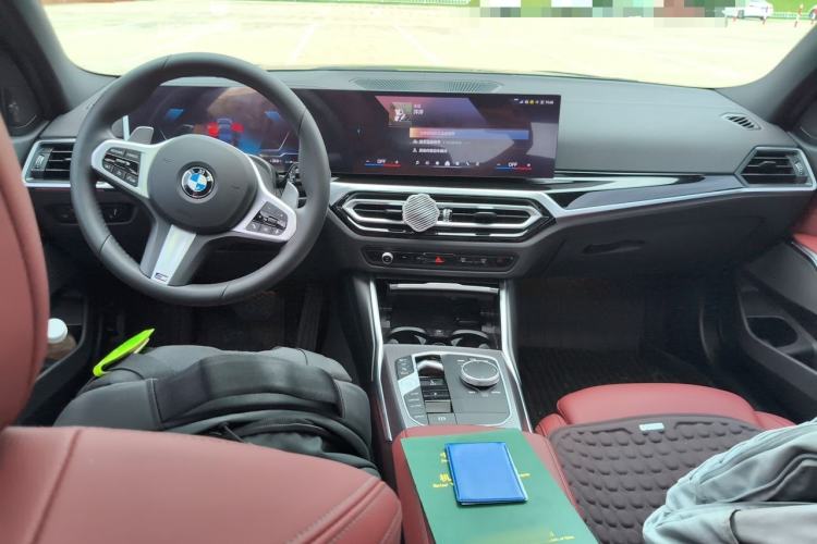 Used BMW 3 Series 2024 325i M Sport Night Edition Package Center Console