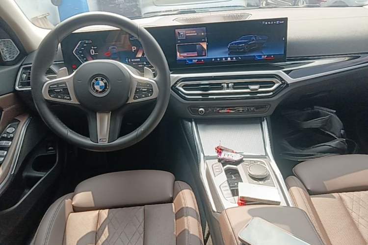 Used BMW 3 Series 2024 325Li M Sport Night Edition Package Center Console