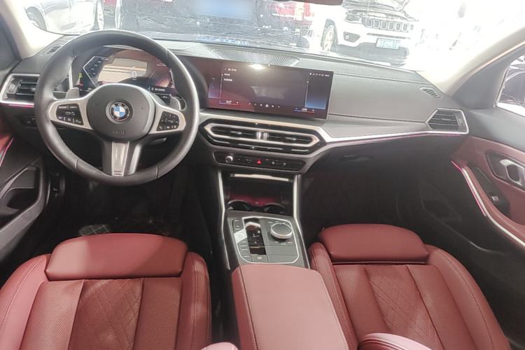 Used BMW 3 Series 2024 325i M Sport Package Center Console