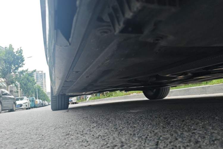 Used BMW 3 Series 2024 325Li M Sport Package Chassis Front Right
