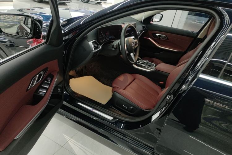 Used BMW 3 Series 2024 325Li M Sport Package Driver Seat
