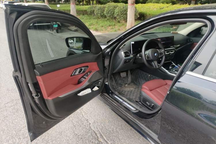 Used BMW 3 Series 2024 325Li M Sport Package Driver Seat