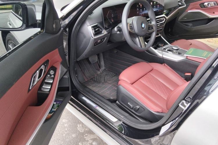 Used BMW 3 Series 2024 325i M Sport Night Edition Package Driver Seat