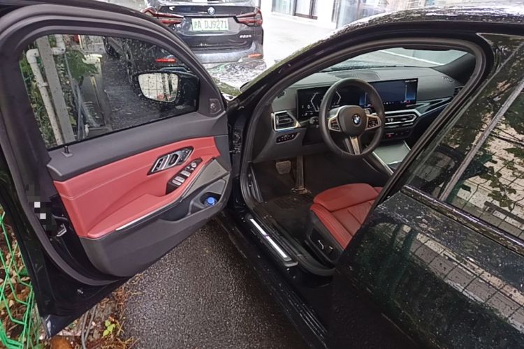 Used BMW 3 Series 2024 325i M Sport Night Edition Package Driver Seat
