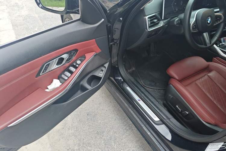 Used BMW 3 Series 2024 325Li M Sport Package Driver Seat