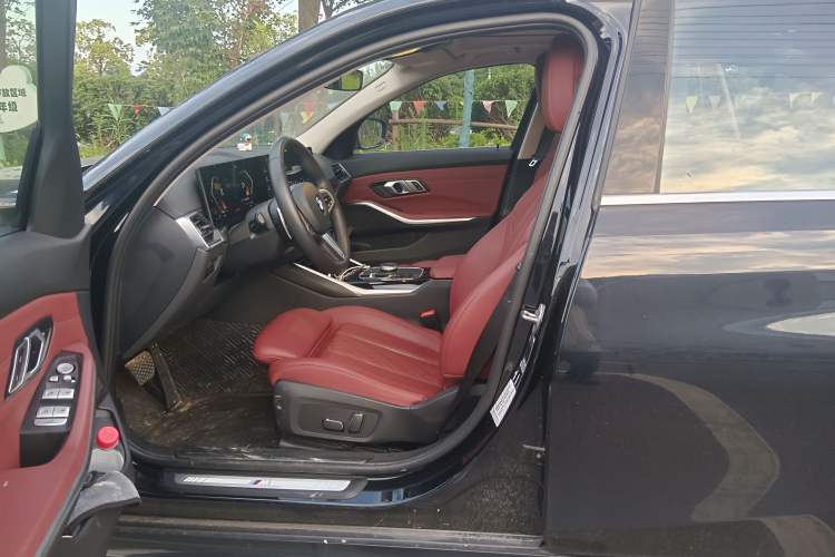 Used BMW 3 Series 2024 320Li M Sport Package Driver Seat