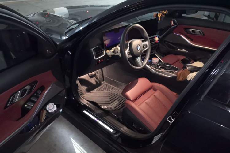 Used BMW 3 Series 2024 325i M Sport Night Edition Package Driver Seat