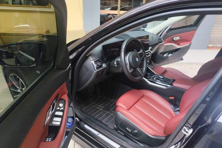 Used BMW 3 Series 2024 320Li M Sport Package Driver Seat
