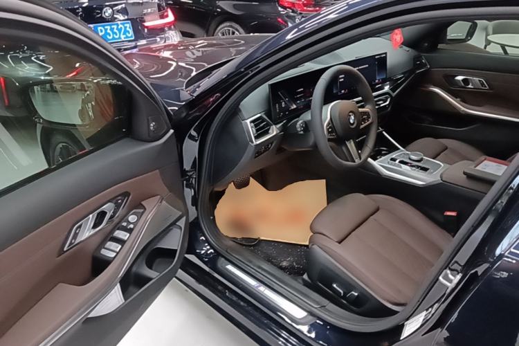 Used BMW 3 Series 2024 330i M Sport Night Edition Package Driver Seat