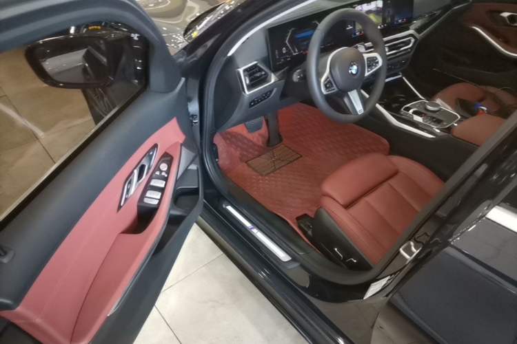 Used BMW 3 Series 2024 320Li M Sport Package Driver Seat