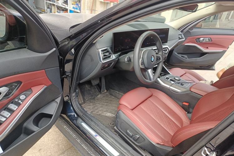 Used BMW 3 Series 2024 325i M Sport Package Driver Seat