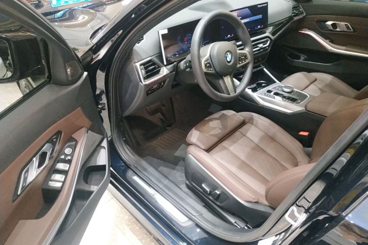 Used BMW 3 Series 2024 325i M Sport Night Edition Package Driver Seat