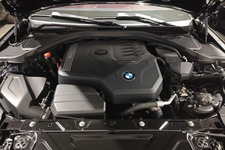 Used BMW 3 Series 2024 325i M Sport Package Engine Bay