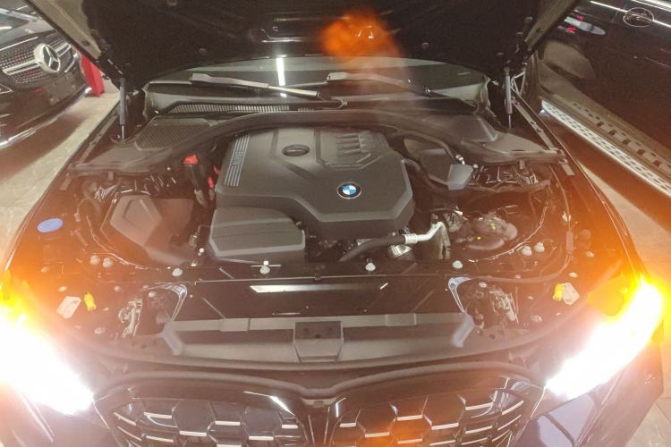Used BMW 3 Series 2024 325i M Sport Night Edition Package Engine Bay