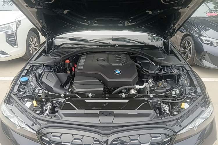 Used BMW 3 Series 2024 325i M Sport Night Edition Package Engine Bay