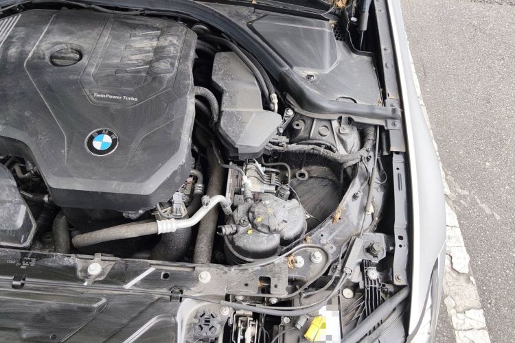 Used BMW 3 Series 2024 325i M Sport Night Edition Package Engine Bay Left