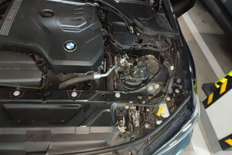 Used BMW 3 Series 2024 325i M Sport Night Edition Package Engine Bay Left
