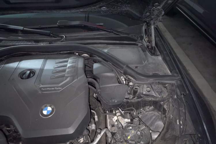 Used BMW 3 Series 2024 325i M Sport Night Edition Package Engine Bay Left