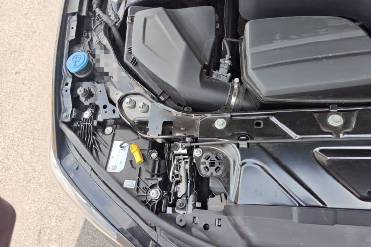 Used BMW 3 Series 2024 325Li M Sport Night Edition Package Engine Bay Right