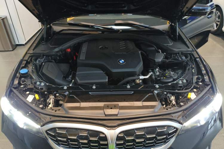 Used BMW 3 Series 2024 325Li M Sport Package Engine Bay