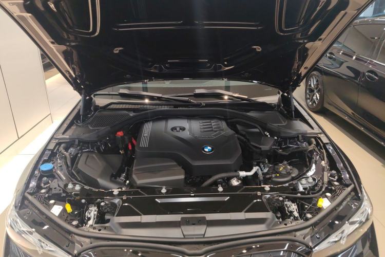 Used BMW 3 Series 2024 325i M Sport Night Edition Package Engine Bay