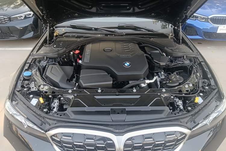 Used BMW 3 Series 2024 325i M Sport Package Engine Bay