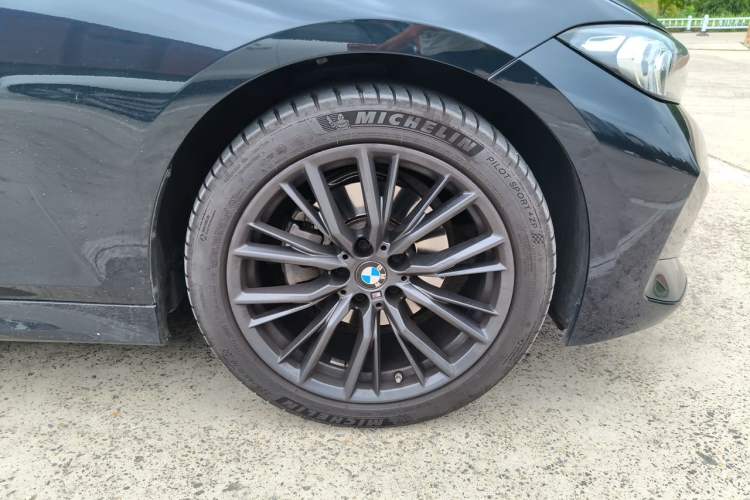 Used BMW 3 Series 2024 325i M Sport Night Edition Package Exterior 1