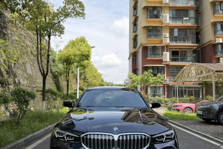 Used BMW 3 Series 2024 320Li M Sport Package Exterior 2