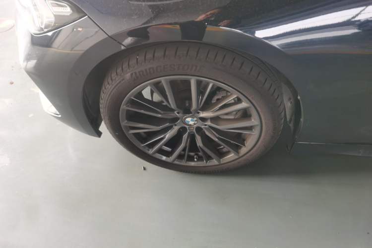 Used BMW 3 Series 2024 325i M Sport Night Edition Package Exterior 2