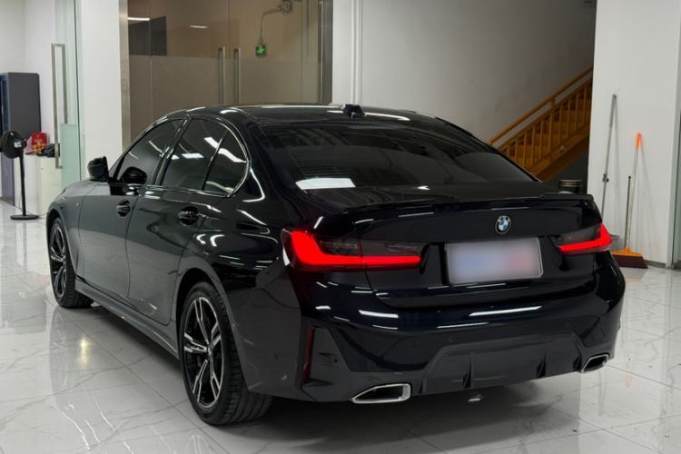 Used BMW 3 Series 2024 325i M Sport Package Exterior 3