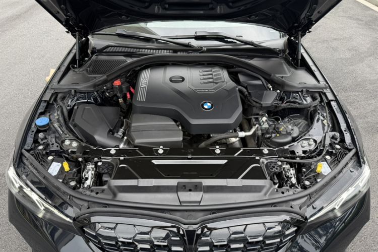 Used BMW 3 Series 2024 325i M Sport Night Edition Package Exterior 3