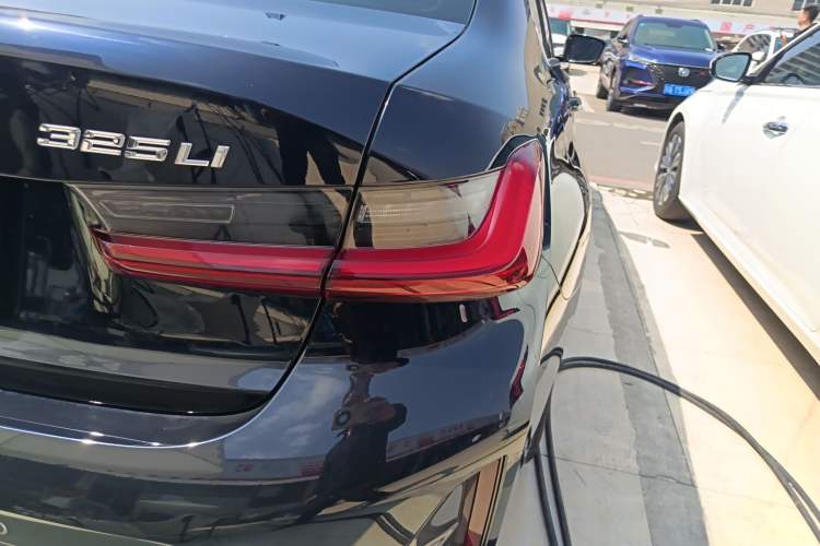 Used BMW 3 Series 2024 325Li M Sport Package Exterior 3