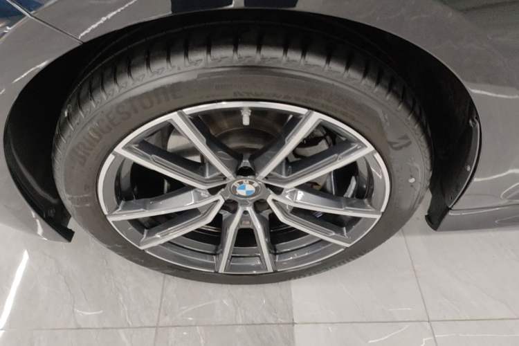 Used BMW 3 Series 2024 325Li M Sport Package Exterior 4