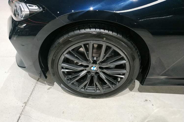 Used BMW 3 Series 2024 325Li M Sport Night Edition Package Exterior 4