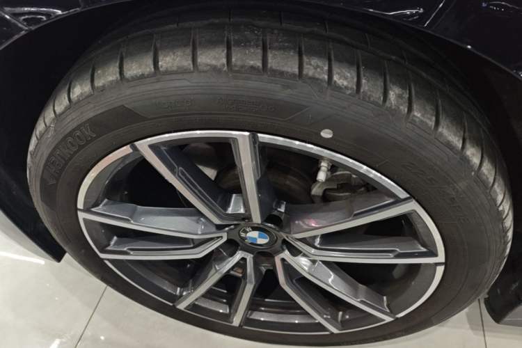 Used BMW 3 Series 2024 325Li M Sport Package Exterior 4