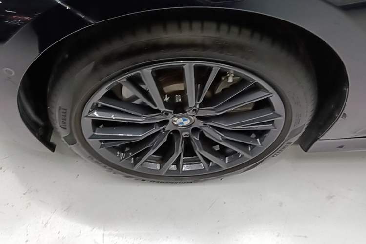 Used BMW 3 Series 2024 330i M Sport Night Edition Package Exterior 4