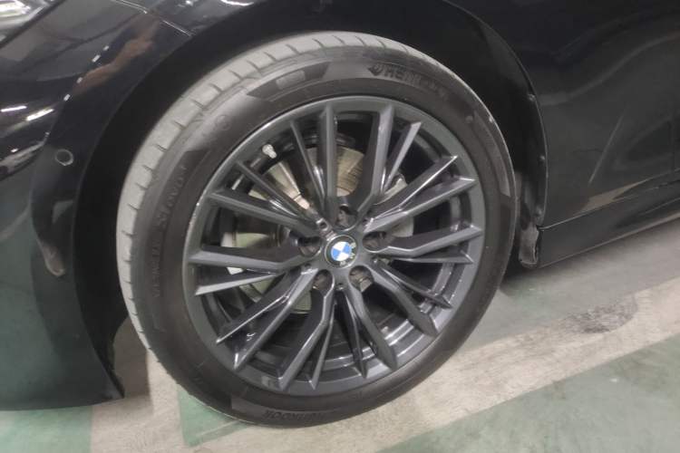 Used BMW 3 Series 2024 325Li M Sport Night Edition Package Exterior 4